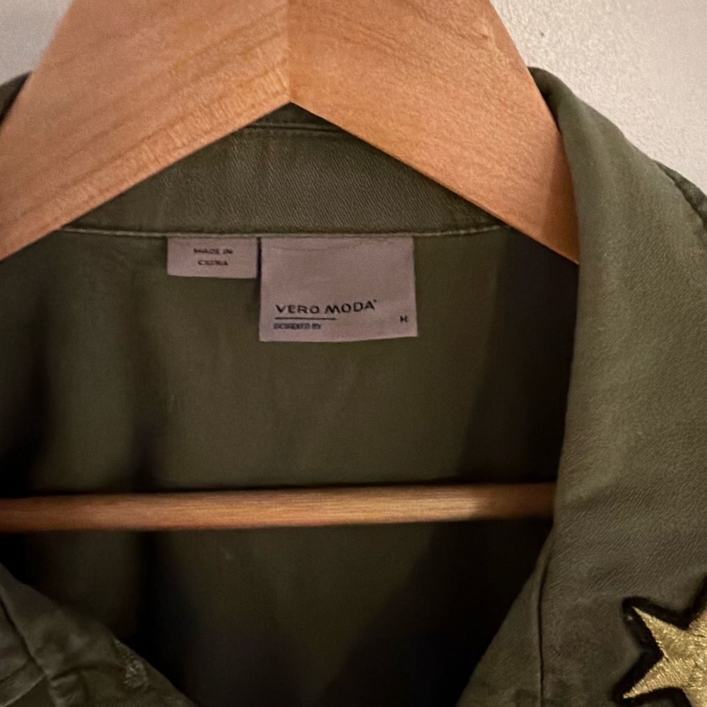 Vero Moda Ruby Patch Jacket - Picture 4 of 10